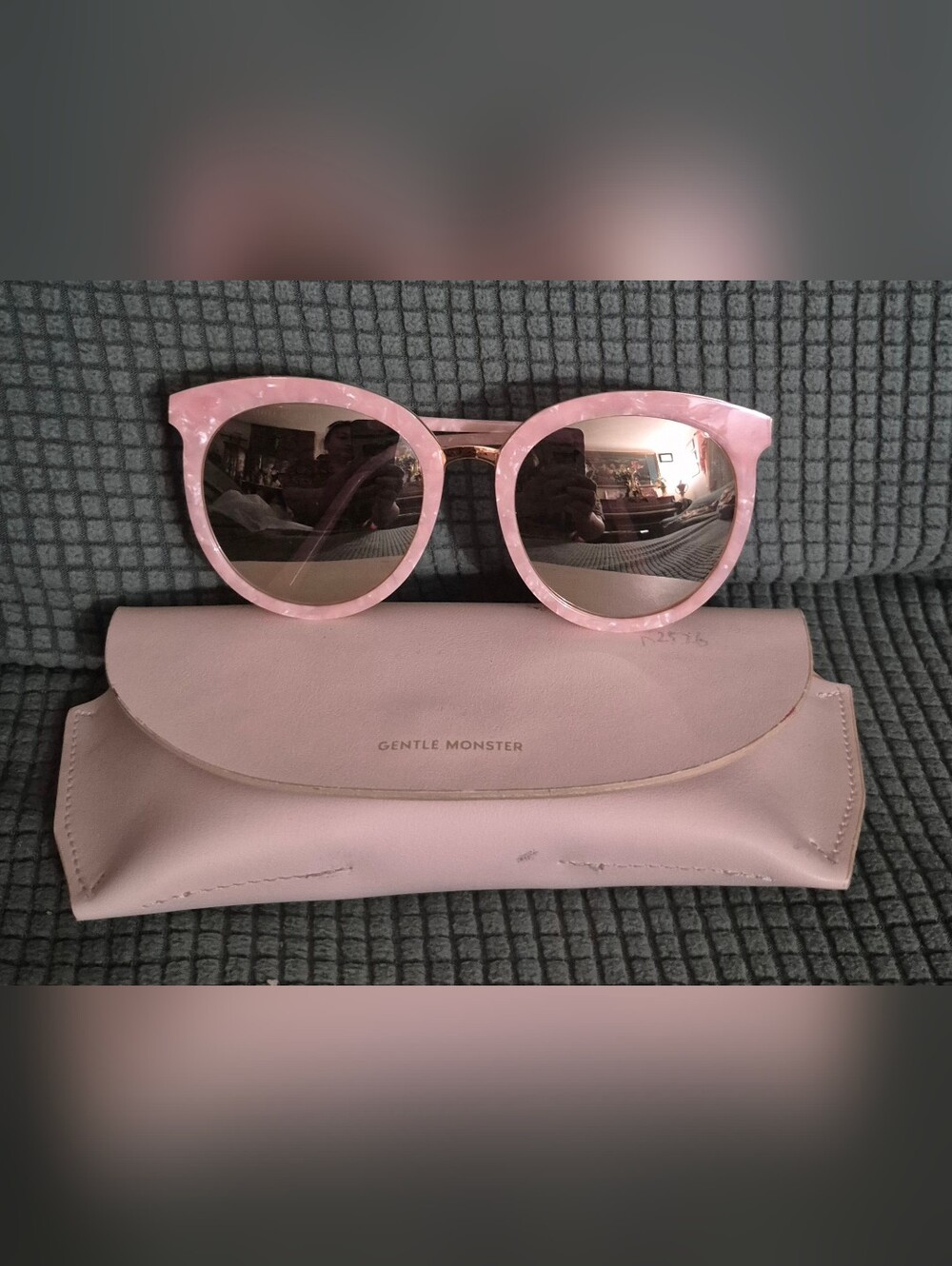 Sunglass